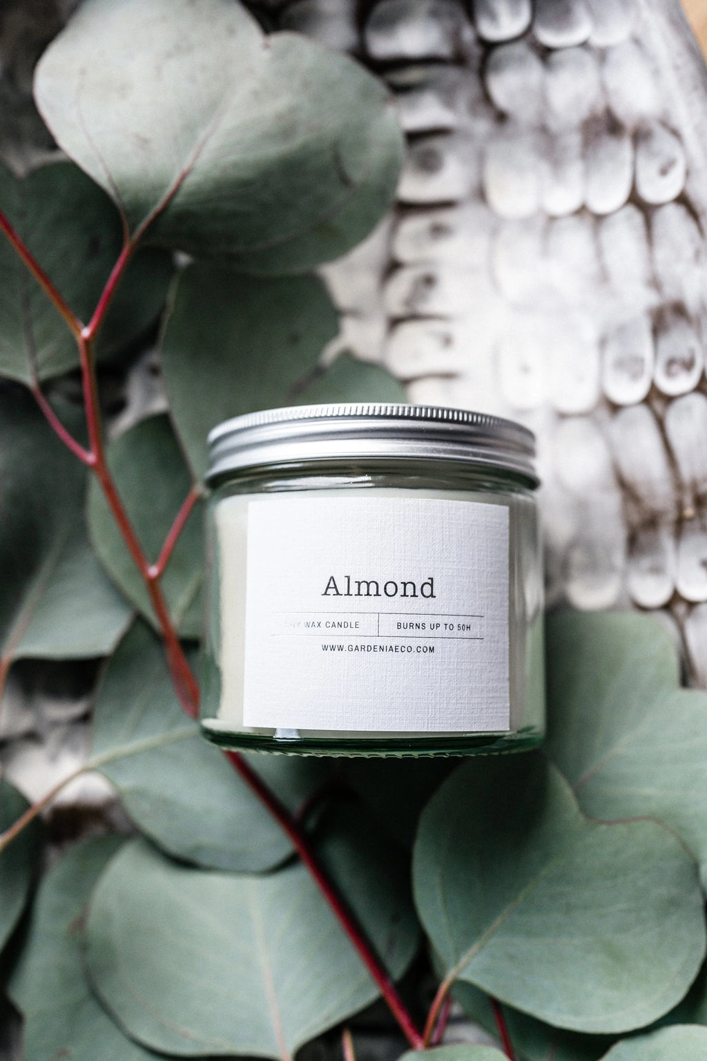 Almond - aromātiska svece stikla burciņā