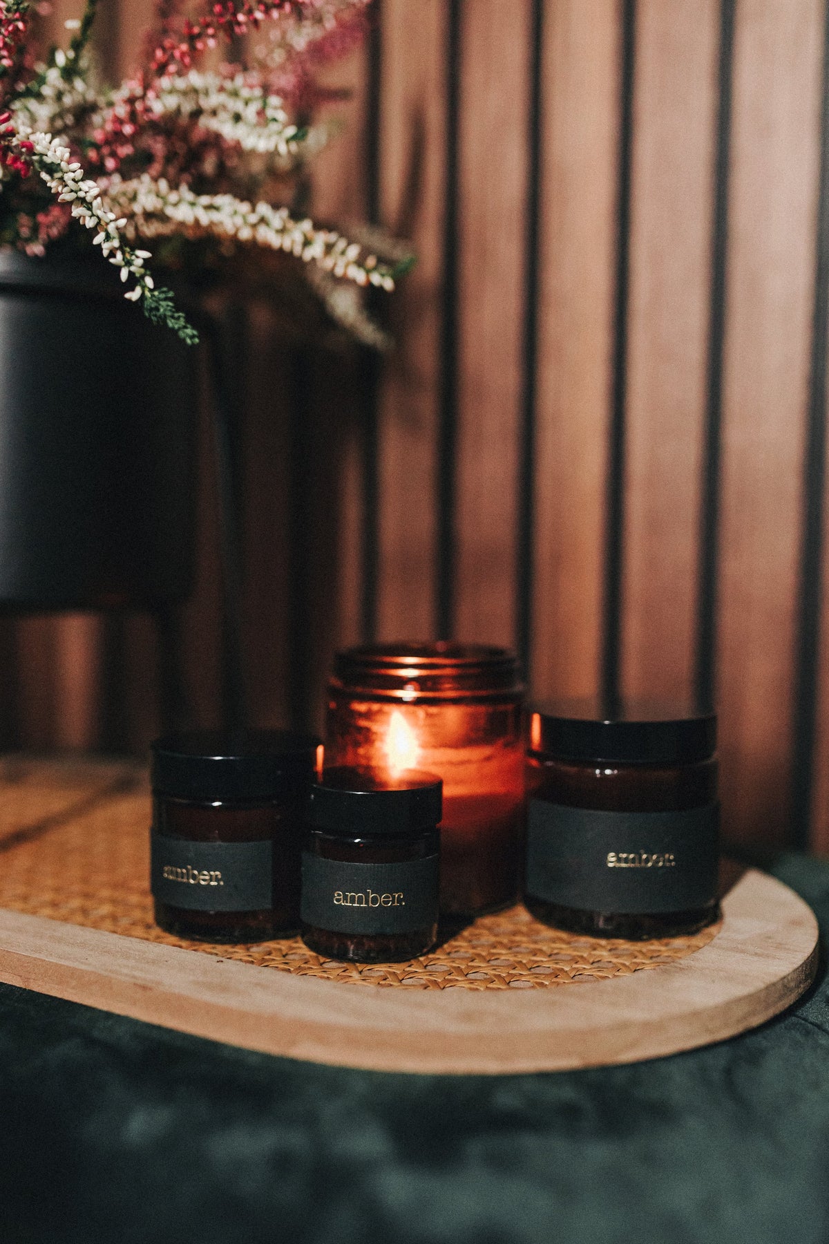 Svece burciņā "Amber candle" 4 izmēri
